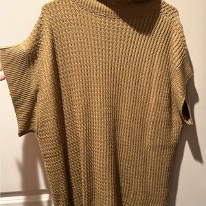 Women's Short-Sleeve Knit Sweater Tunic in Camel